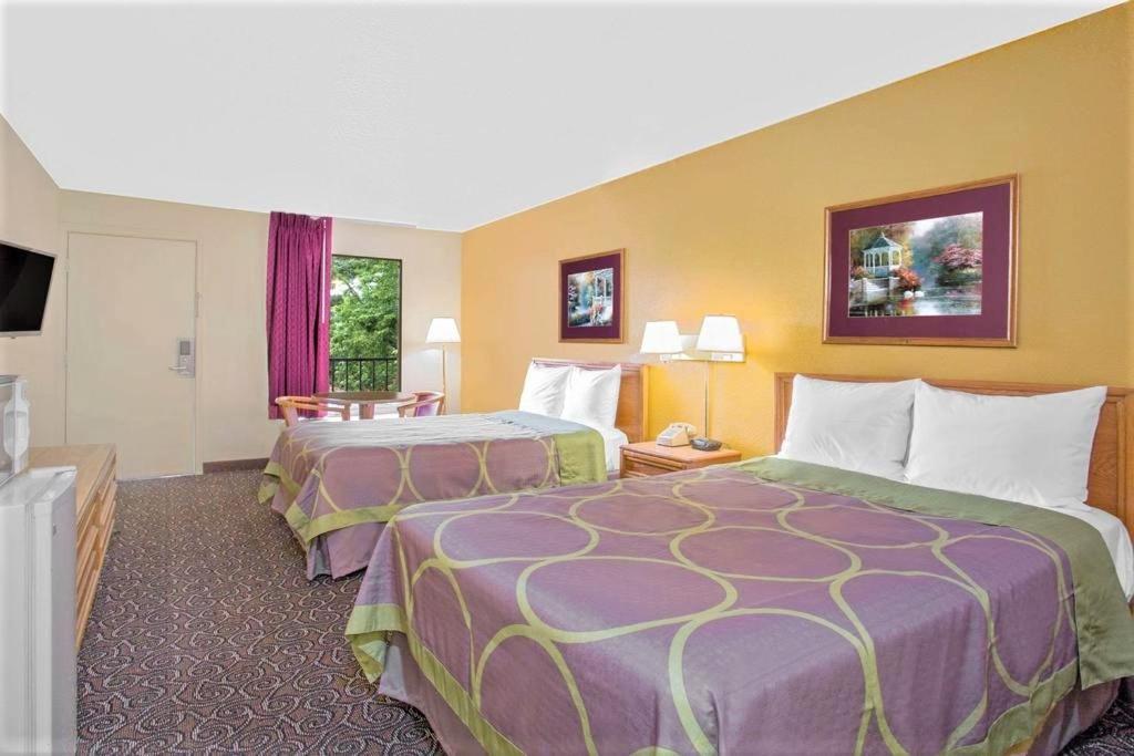 Norge Super Inn Williamsburg מראה חיצוני תמונה